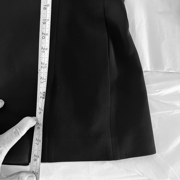 Ann Taylor Blazer, Size 8, Black - Picture 15 of 15